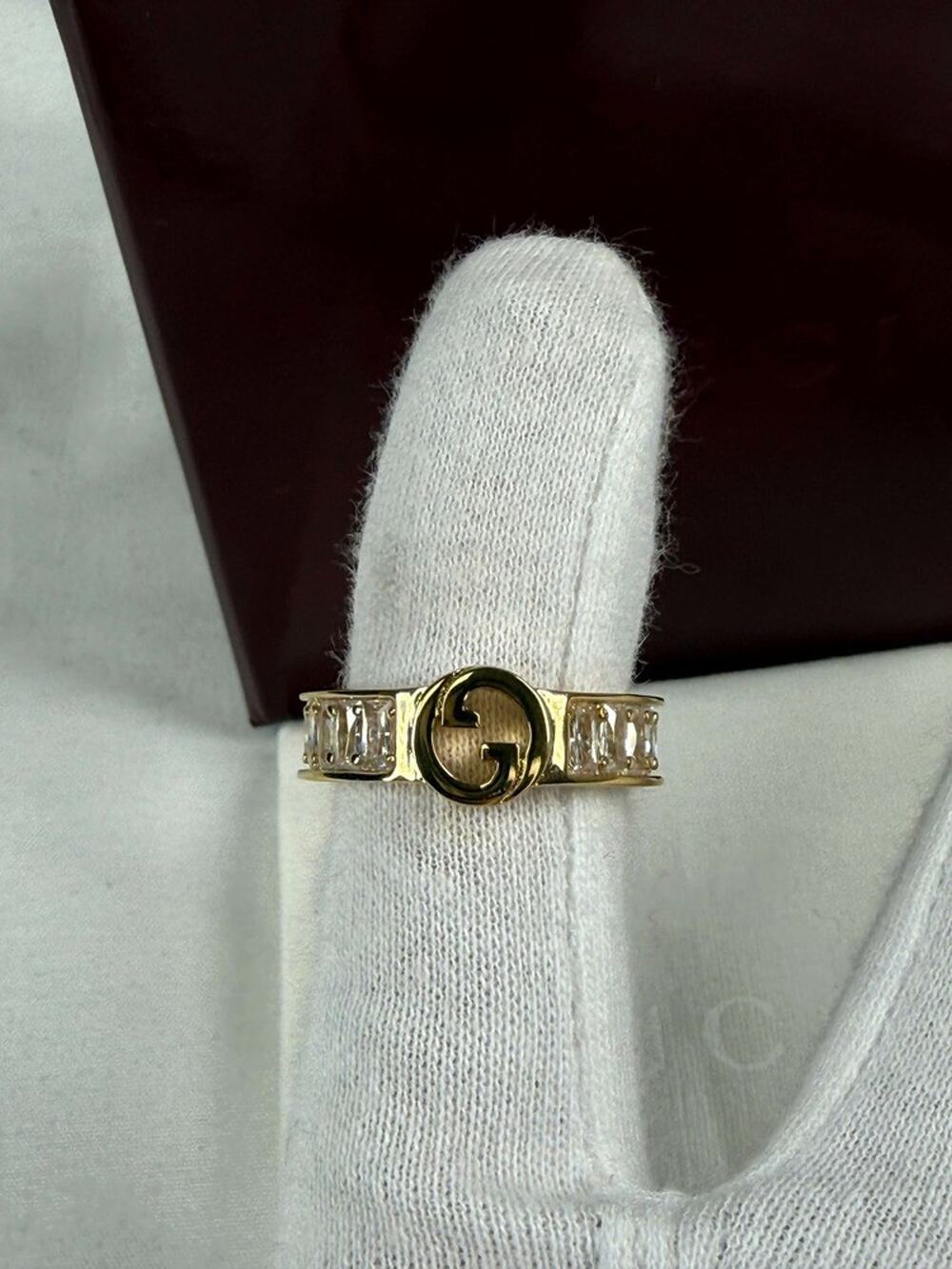 Women's Size 8 Gucci Crystal Blondie Ring in Box SPB-JB 369473